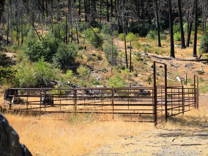 Dixie Glade Corral