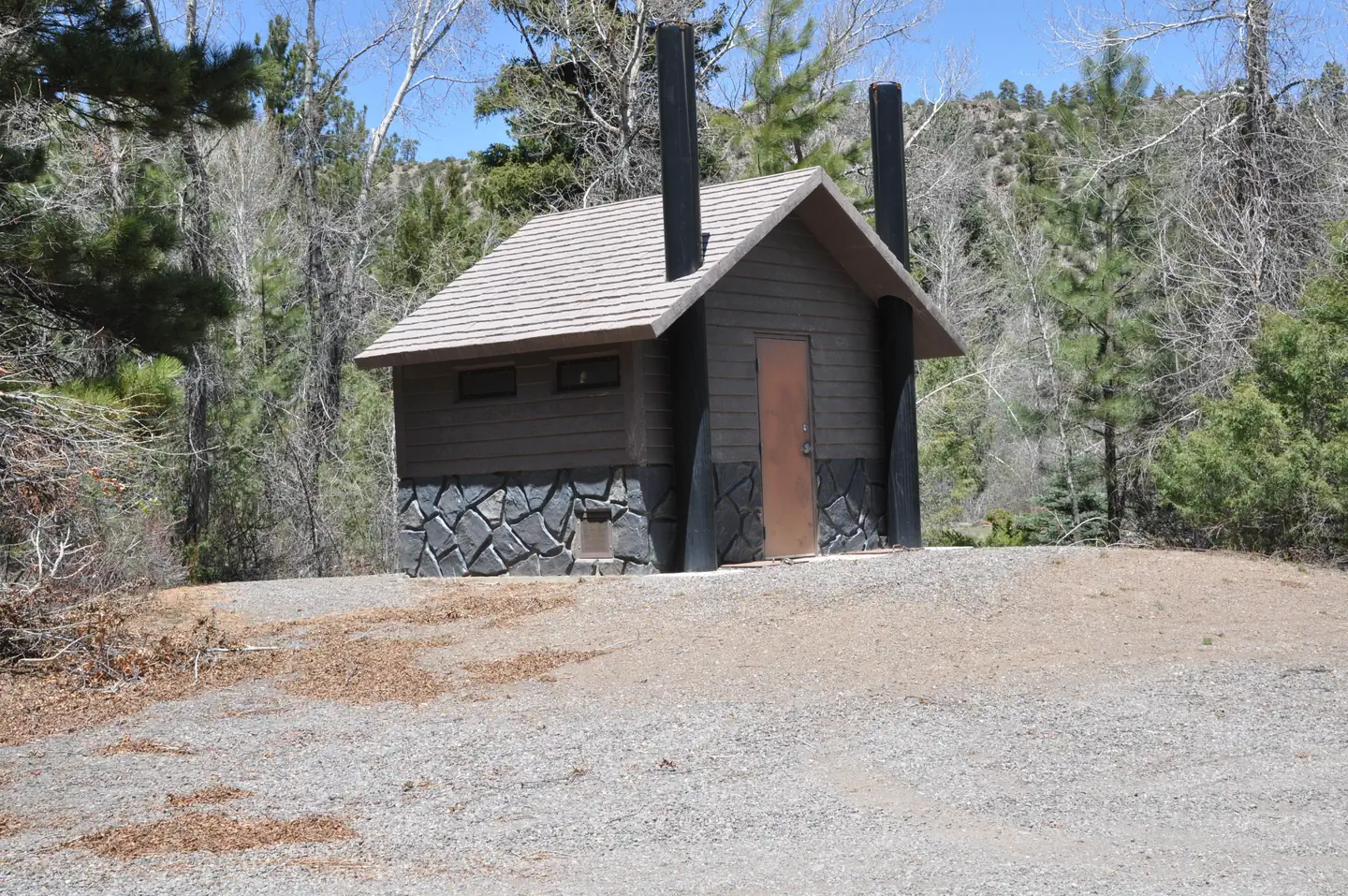 Mogote Restroom