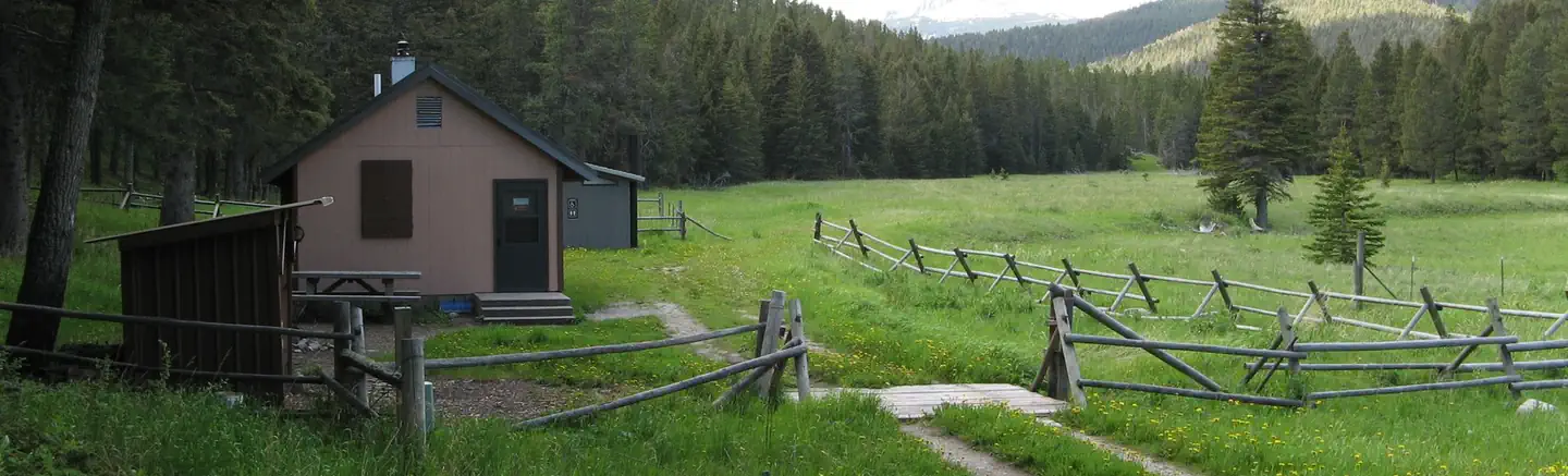 DRY WOLF CABIN