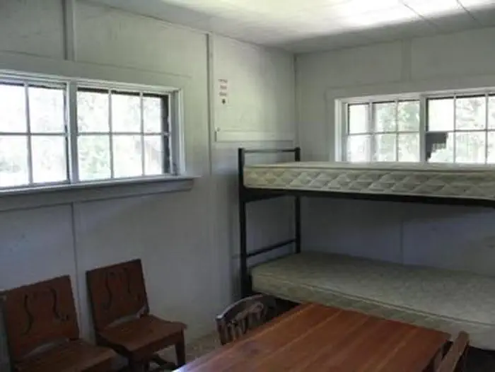 MEADOWS CABIN