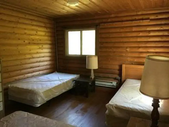 ZIPS PLACE CABIN